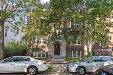 Main picture of 3406 Harriet Ave