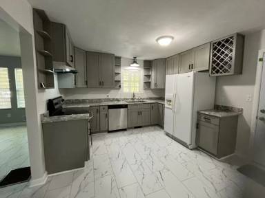 Main picture of 728 Gary Rd NW