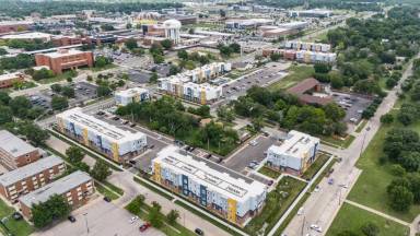 Main picture of Seventeenth Apartments