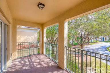 Main picture of 2400 Centergate Dr