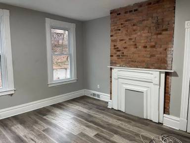 Main picture of 34 Kenwood Ave