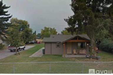 Main picture of 4911 E 9th Ave