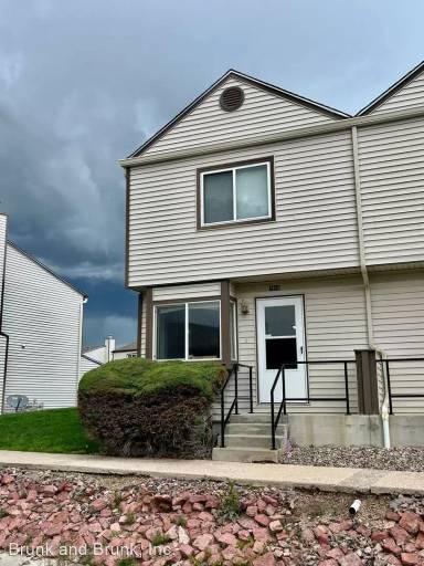 Main picture of 7618 Lexington Manor Dr