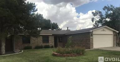 Main picture of 2104 W Bullock Ave