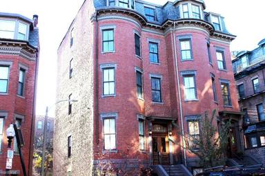 Main picture of 44 Concord Sq