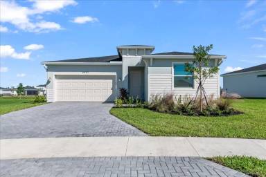 Main picture of 2037 Fuchsia Pl NW