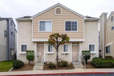 Main picture of 2102 Kings View Cir