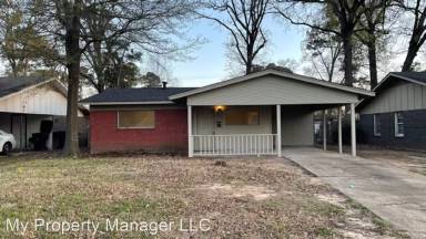 Main picture of 926 Windsor Dr