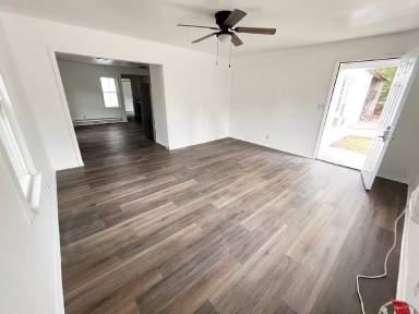 Main picture of 405 Jackson St