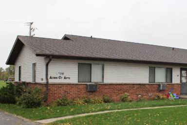 Main picture of 1550 Acorn Ct
