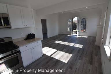 Main picture of 2837 S Bronson Ave