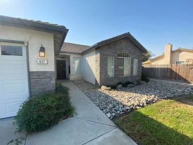 Main picture of 627 Bristol Ct