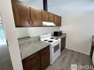 Main picture of 949 Divot Ct
