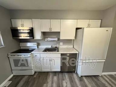 Main picture of 4222 Wright Ave