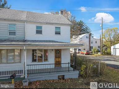Main picture of 625 Wyoming St