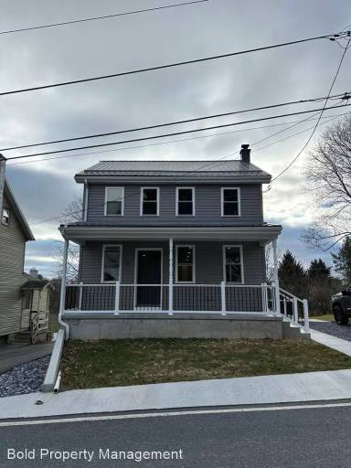 Main picture of 18 E Market St