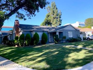 Main picture of 15483 Dickens St