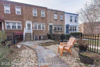 Main picture of 1211 Potomac Ave SE