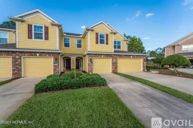 Main picture of 6867 Roundleaf Dr