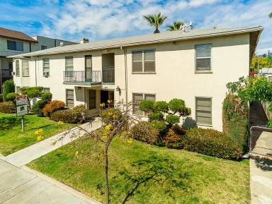 Main picture of 411 E Palmer Ave