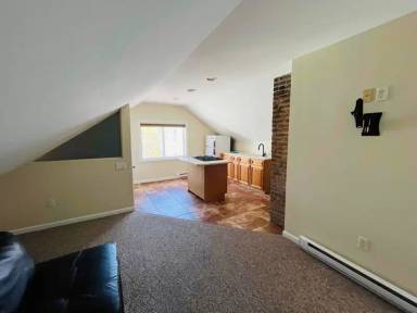 Main picture of 12 Groton St