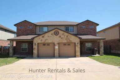 Main picture of 1111 Grace Point Dr