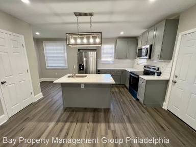 Main picture of 1805 W Olney Ave