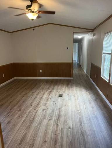 Main picture of 60 Honey Bee Ln