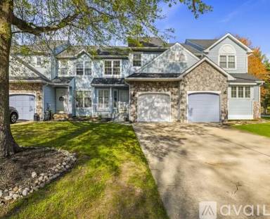 Main picture of 1122 Shamrock Way