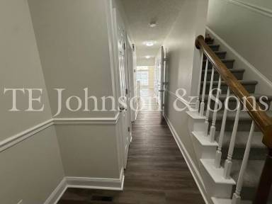 Main picture of 435 Marshall View Ct