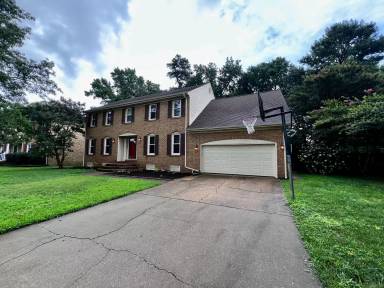 Main picture of 5425 Hargrove Blvd