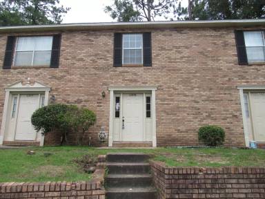 Main picture of 1305 Foxborough Dr