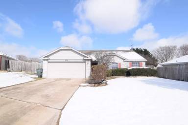 Main picture of 806 Hartrick Cir