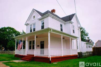 Main picture of 1275 W 27th St