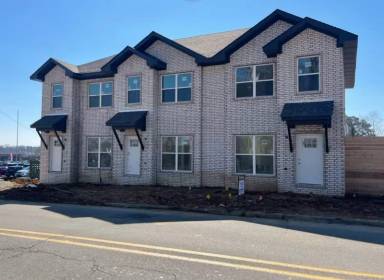 Main picture of 2901 Stallings Ln