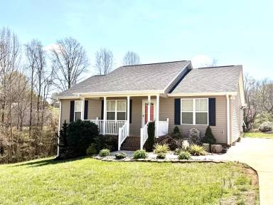 Main picture of 185 Grassy Meadow Ln