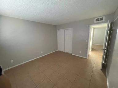 Main picture of 162 S Doran