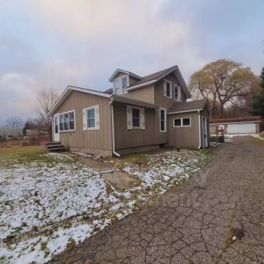 Main picture of 7566 Lincoln Lake Rd NE