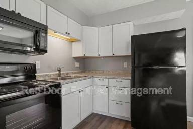 Main picture of 250 Angle Street - 1A