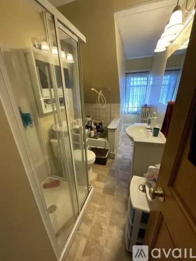 Main picture of 1902 E 1st St