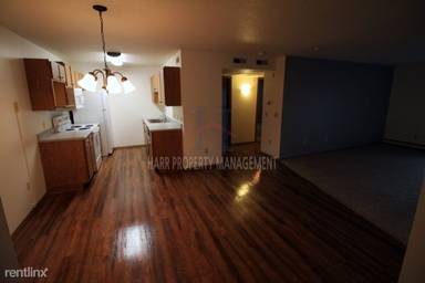 Main picture of 6500 W 43rd St