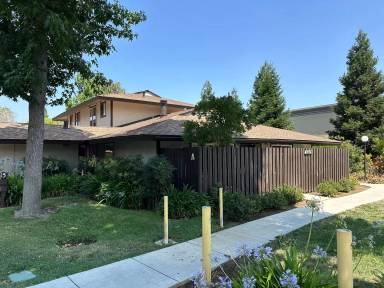Main picture of 5519 Roundtree Dr
