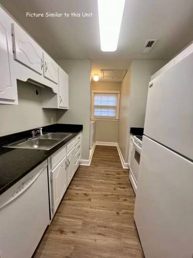 Main picture of Epworth Dr NE