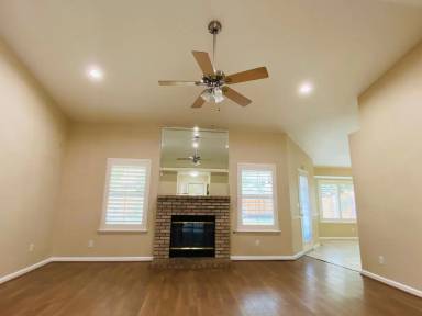 Main picture of 5782 W El Paso Ave
