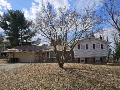 Main picture of 40 Alexandria Dr