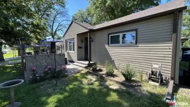 Main picture of 906 Lincoln St