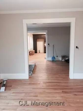 Main picture of 51 Columbus Ave