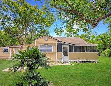 Main picture of 2524 Forest Blvd