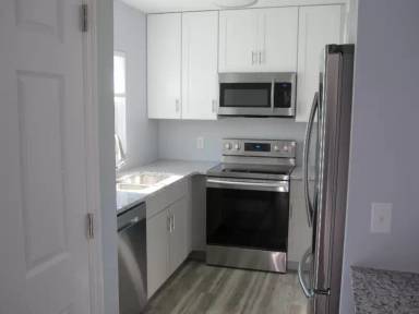 Main picture of 220 Spring Dr
