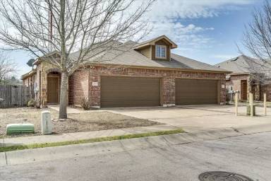 Main picture of 1120 Brendon Lee Ln